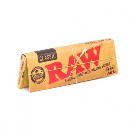 Raw Classic 1 1-4 Rolling Papers